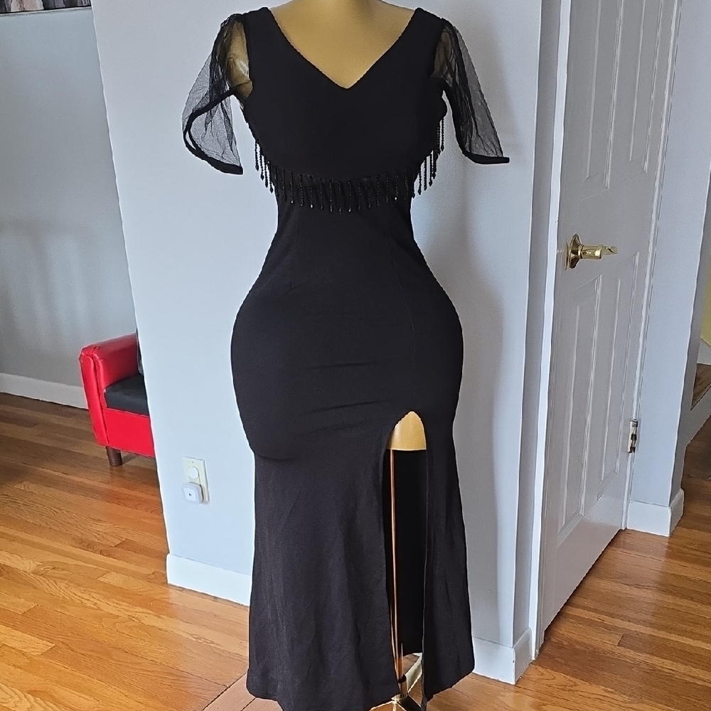 Elegant Black Evening Gown with Sheer Sleeve Detail